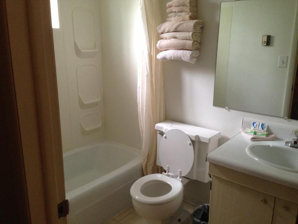 Capri Motel Mackinaw City Δωμάτιο φωτογραφία