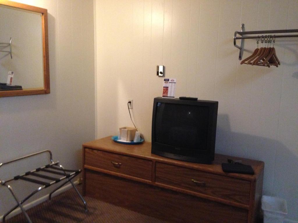 Capri Motel Mackinaw City Δωμάτιο φωτογραφία