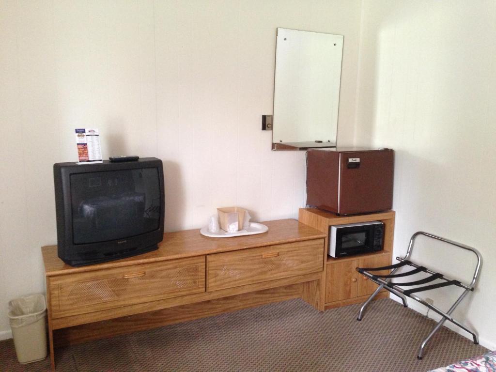 Capri Motel Mackinaw City Δωμάτιο φωτογραφία